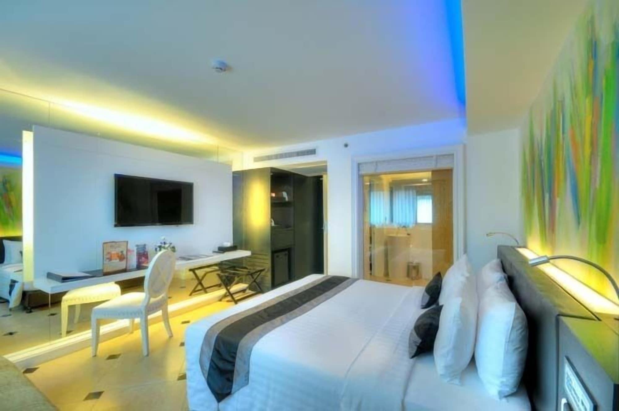 Hotel Aspira Skyy Sukhumvit 1 Bangkok Esterno foto
