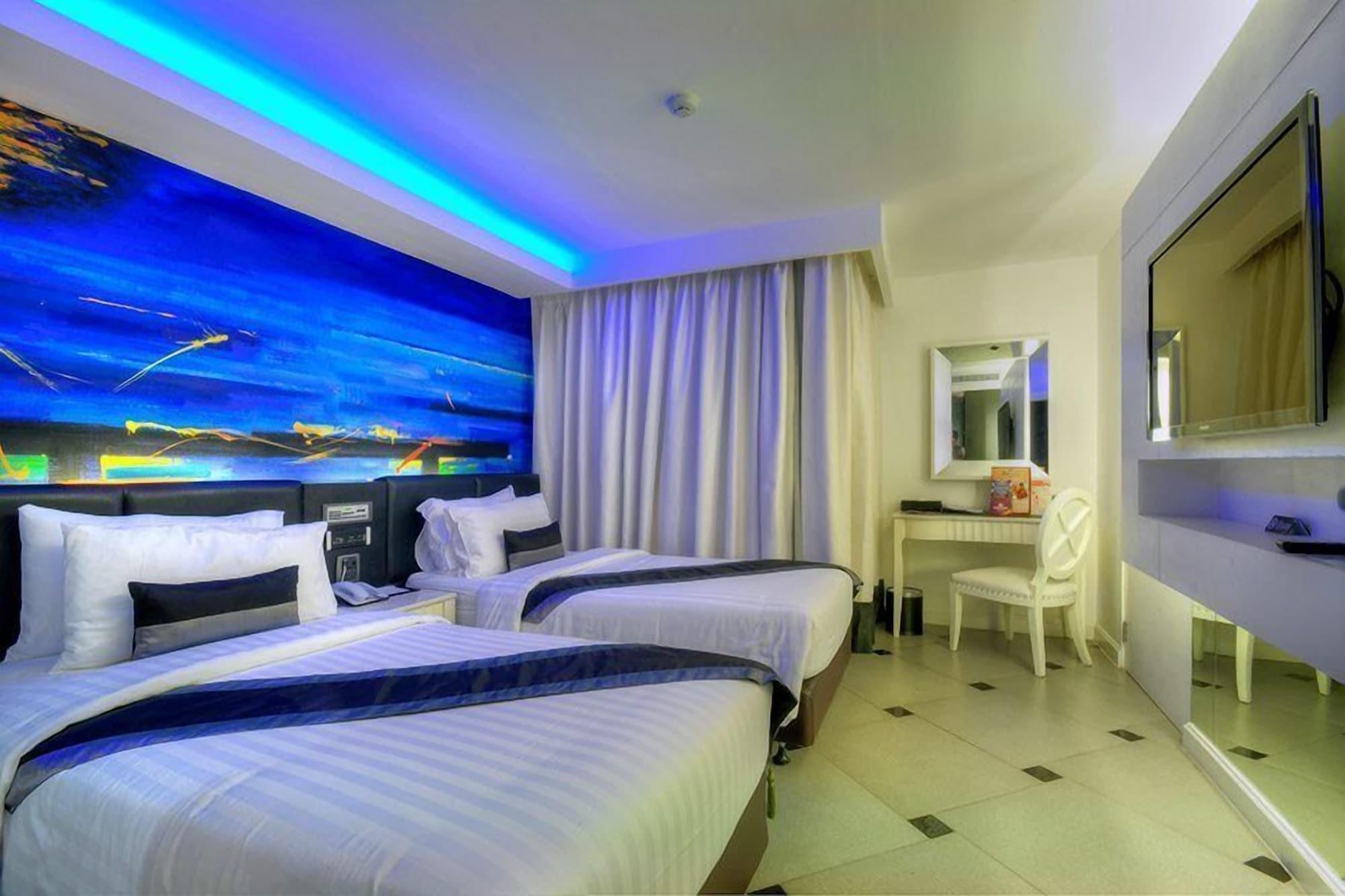 Hotel Aspira Skyy Sukhumvit 1 Bangkok Esterno foto
