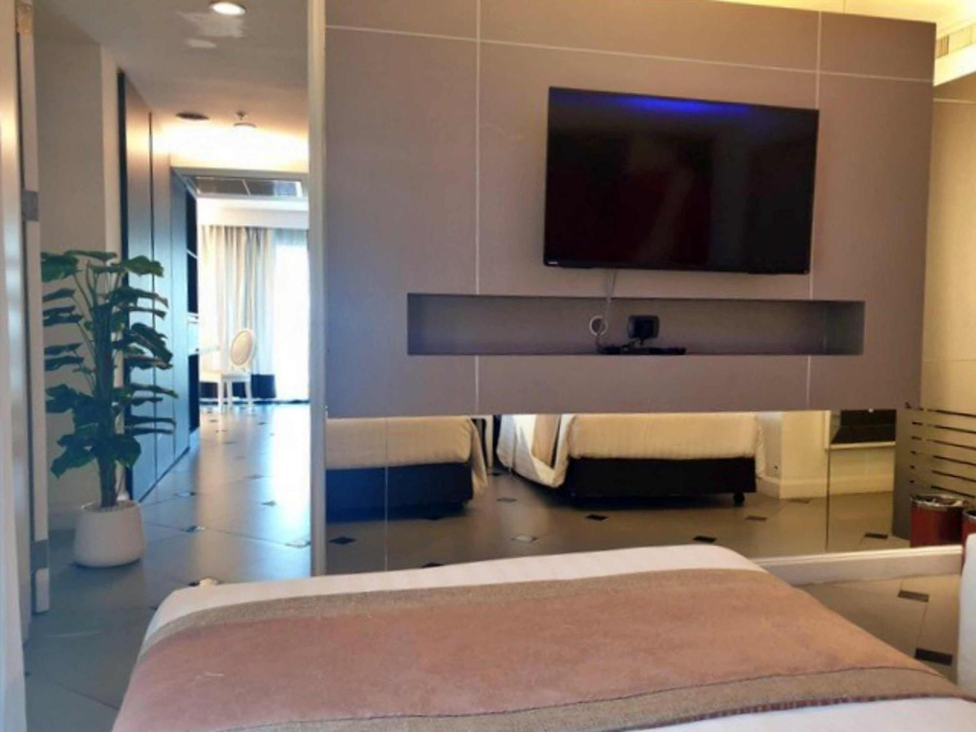 Hotel Aspira Skyy Sukhumvit 1 Bangkok Esterno foto